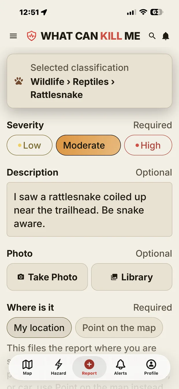 The Report screen: Wildlife then Reptiles then Rattlesnake, severity Moderate, a written description and photo buttons.